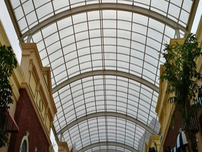 洪湖屋面网架顶棚吊装方案